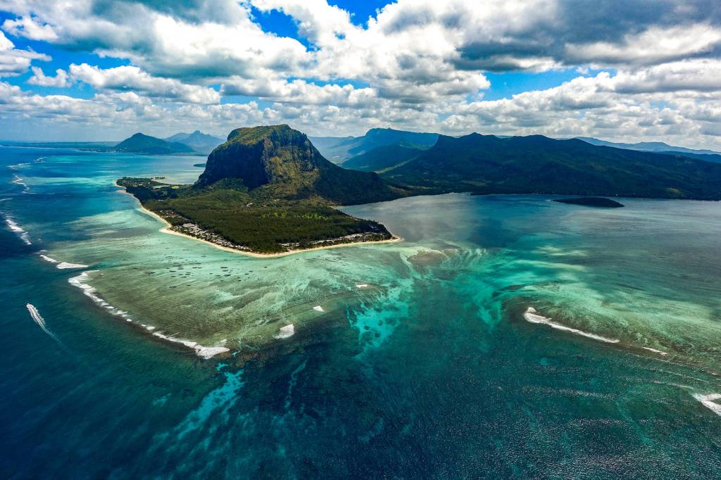 Exploring Mauritius: A Tropical Paradise of Culture, Nature, and&nbsp;Relaxation